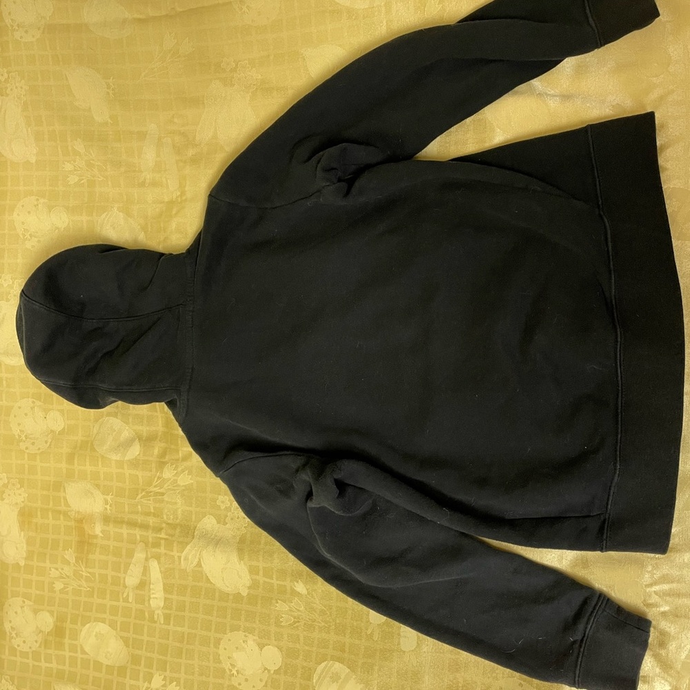 girl’s coat, brand: Nike, size: M, color black